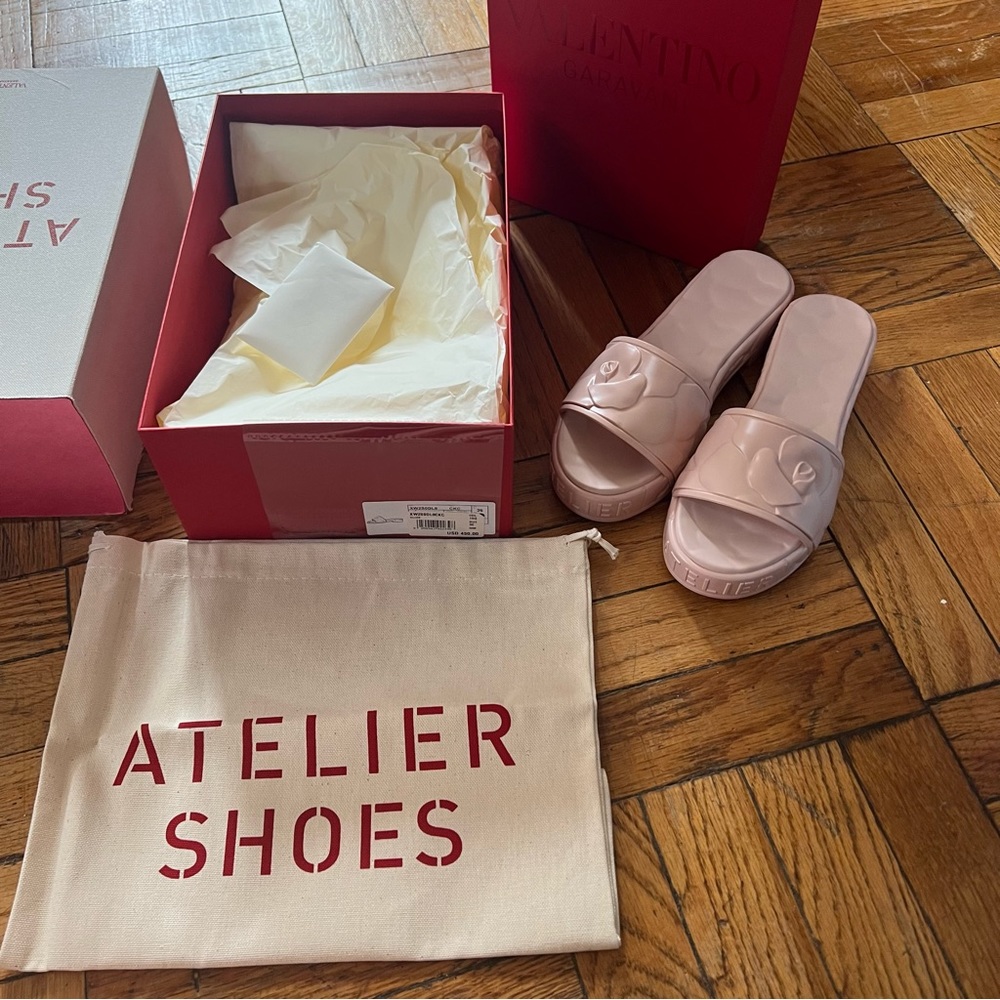 Valentino pink floral rubber slide